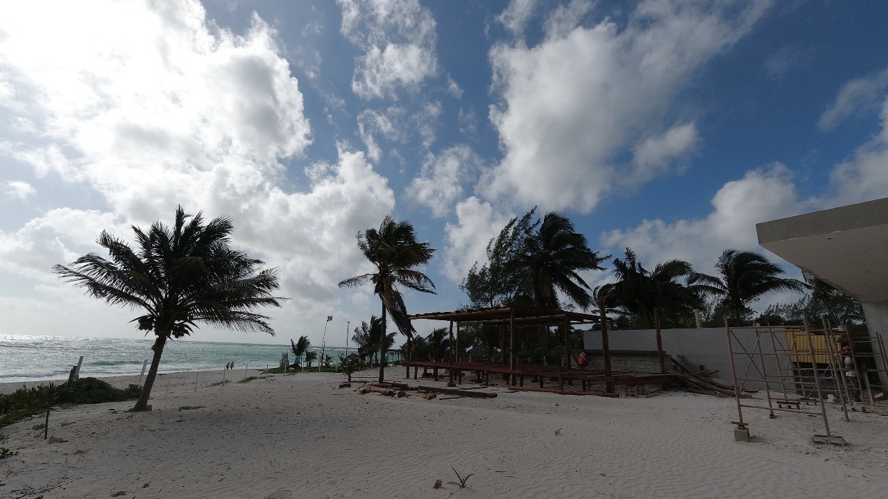 Lote-residencial-en-venta-en-Xpuha-beach-1-1