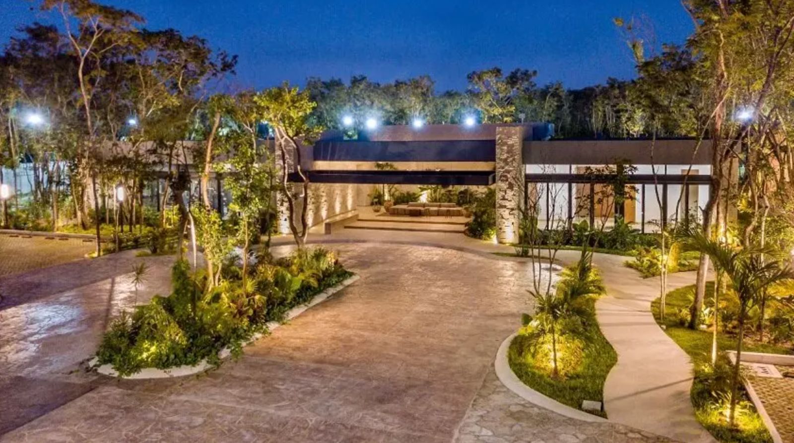 Terreno Residencial en Valenia 64 – Playa del Carmen