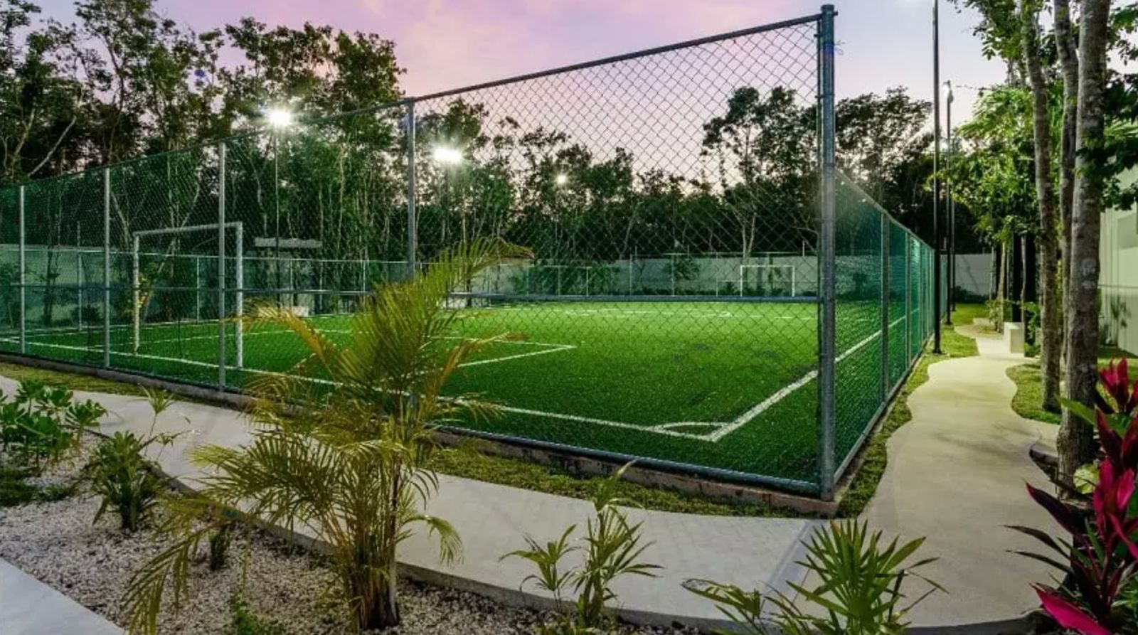 Terreno Residencial en Valenia 64 – Playa del Carmen