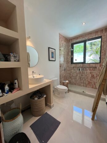 Exclusiva Casa en Holistika Tulum: Lujo y Naturaleza en Perfecta Armonía