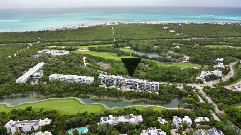 Penthouse de Lujo con Vista al Golf en Tulum Country Club – Exclusividad y Plusvalía Garantizada