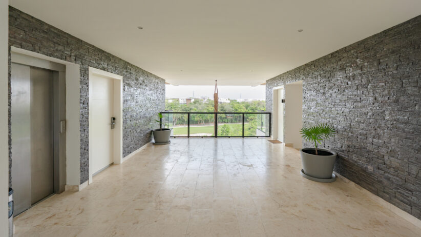 Penthouse de Lujo con Vista al Golf en Tulum Country Club – Exclusividad y Plusvalía Garantizada