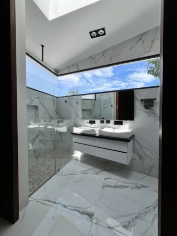 Residencia de Lujo en Playacar Fase II: Elegancia, Exclusividad y Plusvalía en el Caribe Mexicano