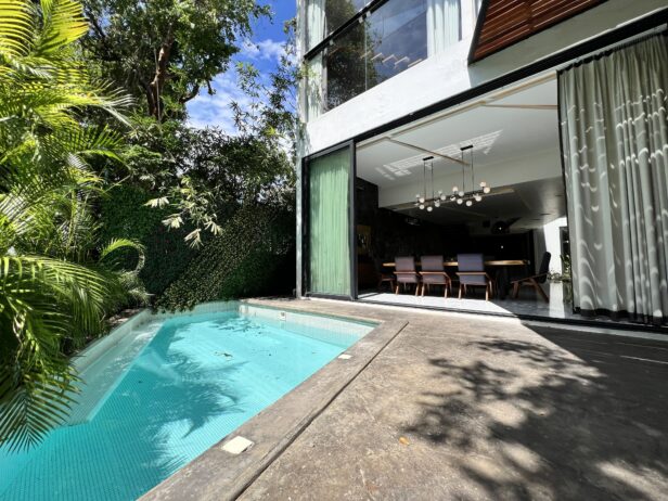 Residencia de Lujo en Playacar Fase II: Elegancia, Exclusividad y Plusvalía en el Caribe Mexicano