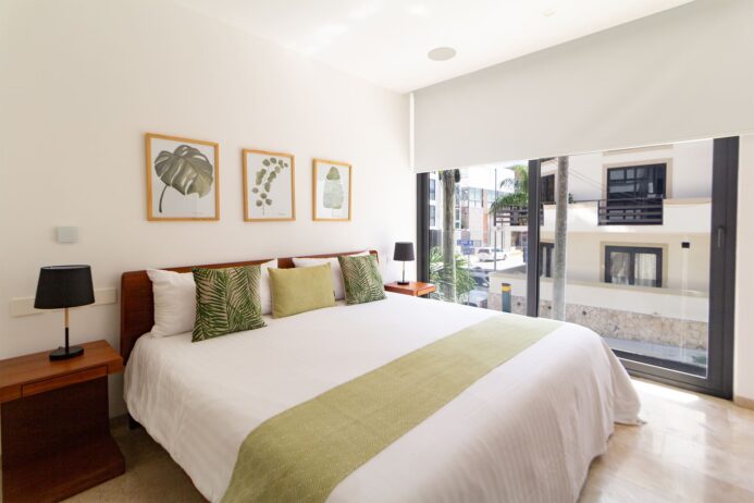 Estudio de Lujo en The Shore – Vive la Quinta Avenida a un Paso del Mar