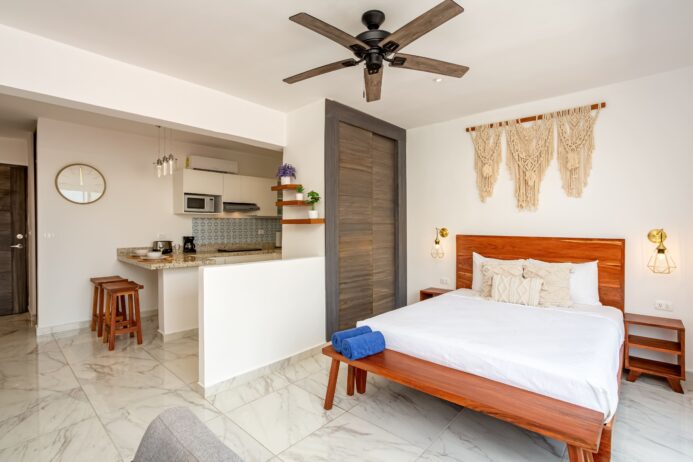 Estudio de Lujo a Pasos de la 5ta Avenida – Inversión con Alta Plusvalía en Playa del Carmen