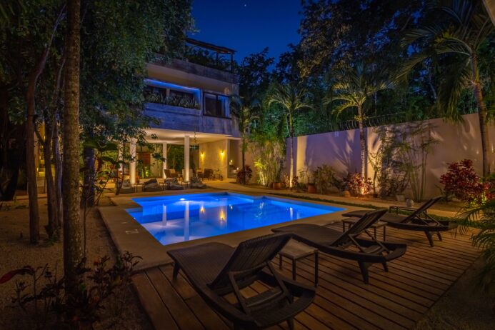 Condo-Hotel Boutique en Venta en Tulum — 12 Unidades