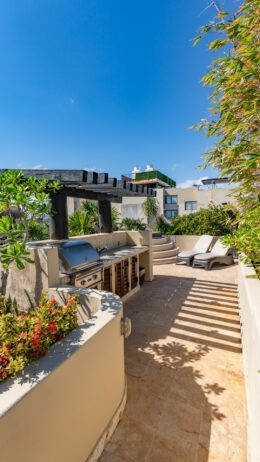 Penthouse de Lujo Frente al Mar en El Taj Oceanfront