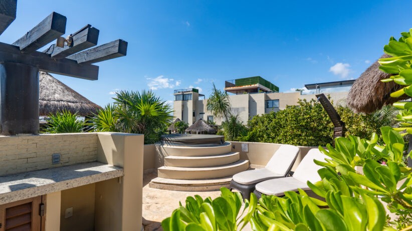 Penthouse de Lujo Frente al Mar en El Taj Oceanfront