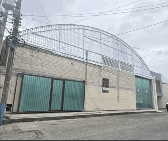 Bodega en Venta en Playa del Carmen con Oficina