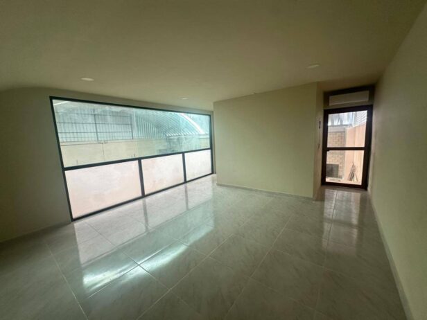 Bodega en Venta en Playa del Carmen con Oficina