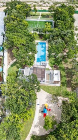 Casa en venta en Playa del Carmen con alberca privada y equipamiento premium