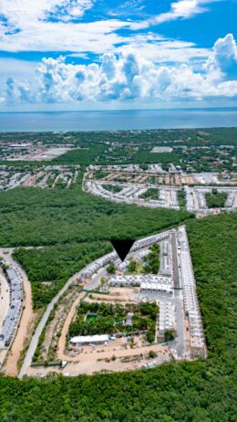 Casa en venta en Playa del Carmen con alberca privada y equipamiento premium
