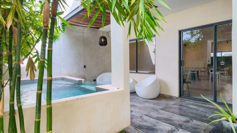 Casa en venta en Playa del Carmen con alberca privada y equipamiento premium