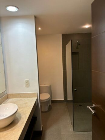 Penthouse con rooftop privado y jacuzzi en Playacar II
